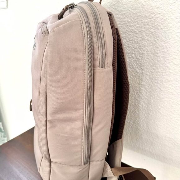 Think Tank Photo Perception 15 Camera Backpack - Picture 8 of 10